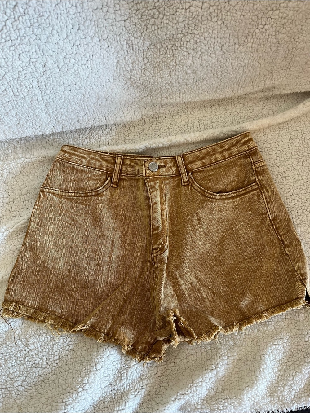 Saints and hearts High-Rise Brown Denim Cutoff Shorts with Frayed Hem size L